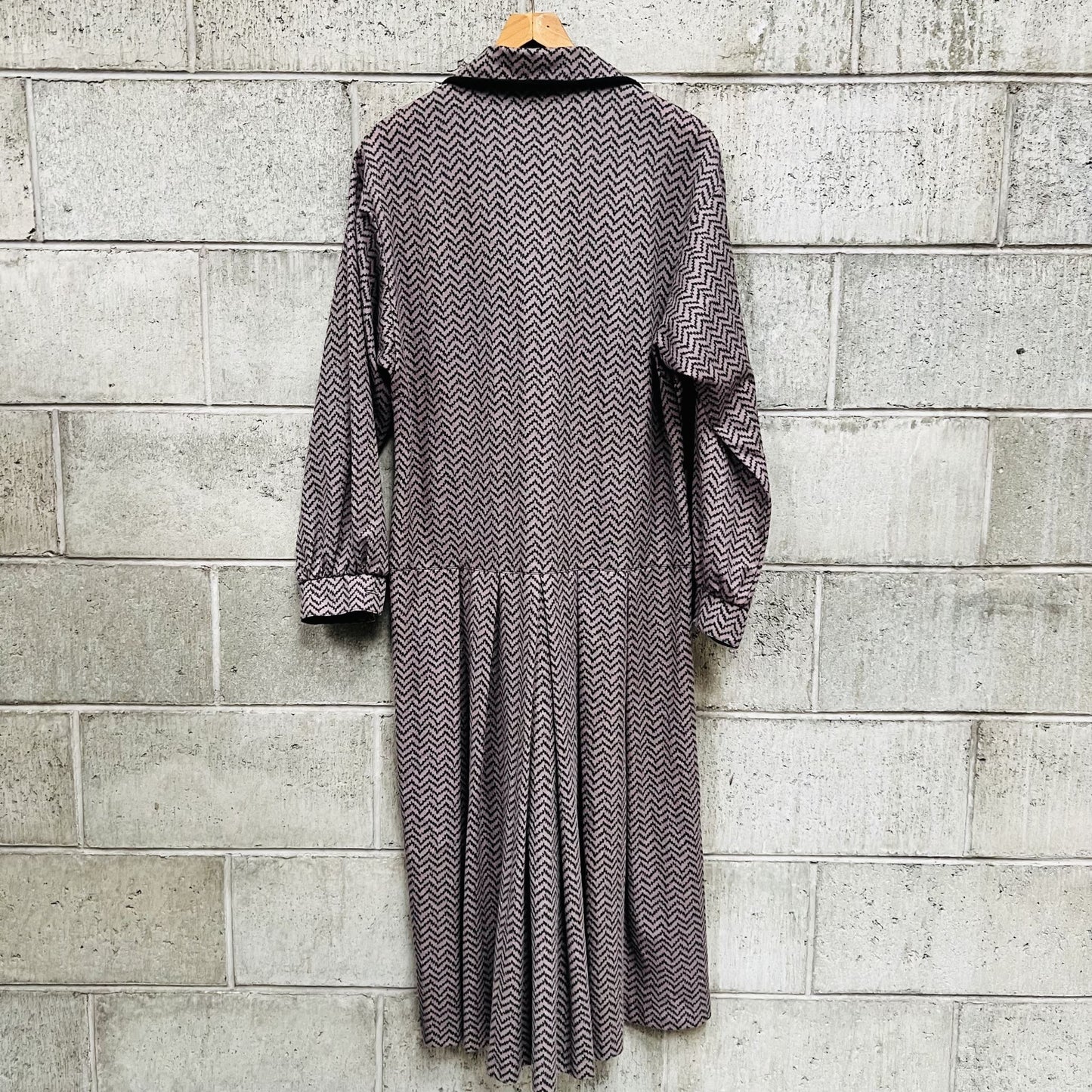 nz vintage / truly fair brown dress / s/m (3794560570629663732)