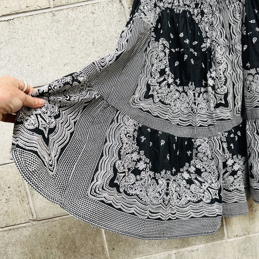 vintage / tiered skirt / s/m (3799384870158244167)