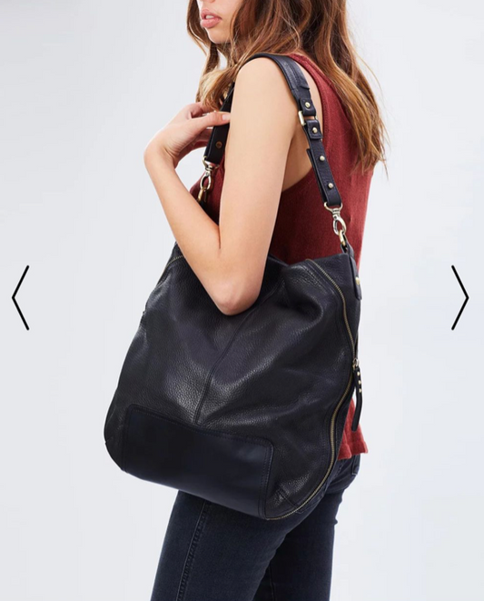 STATUS ANXIETY / 'the lair' black leather bag (3826715595196027439)