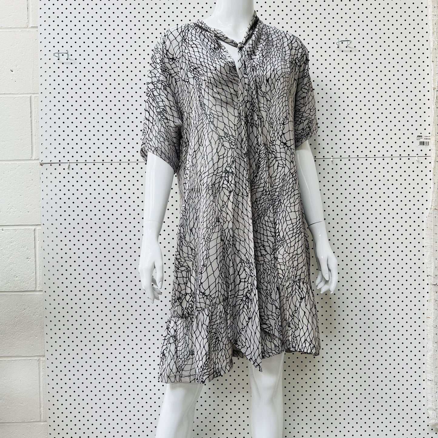 KILT / sheer patterned dress / 10 / made in nz (3840866786835340441)