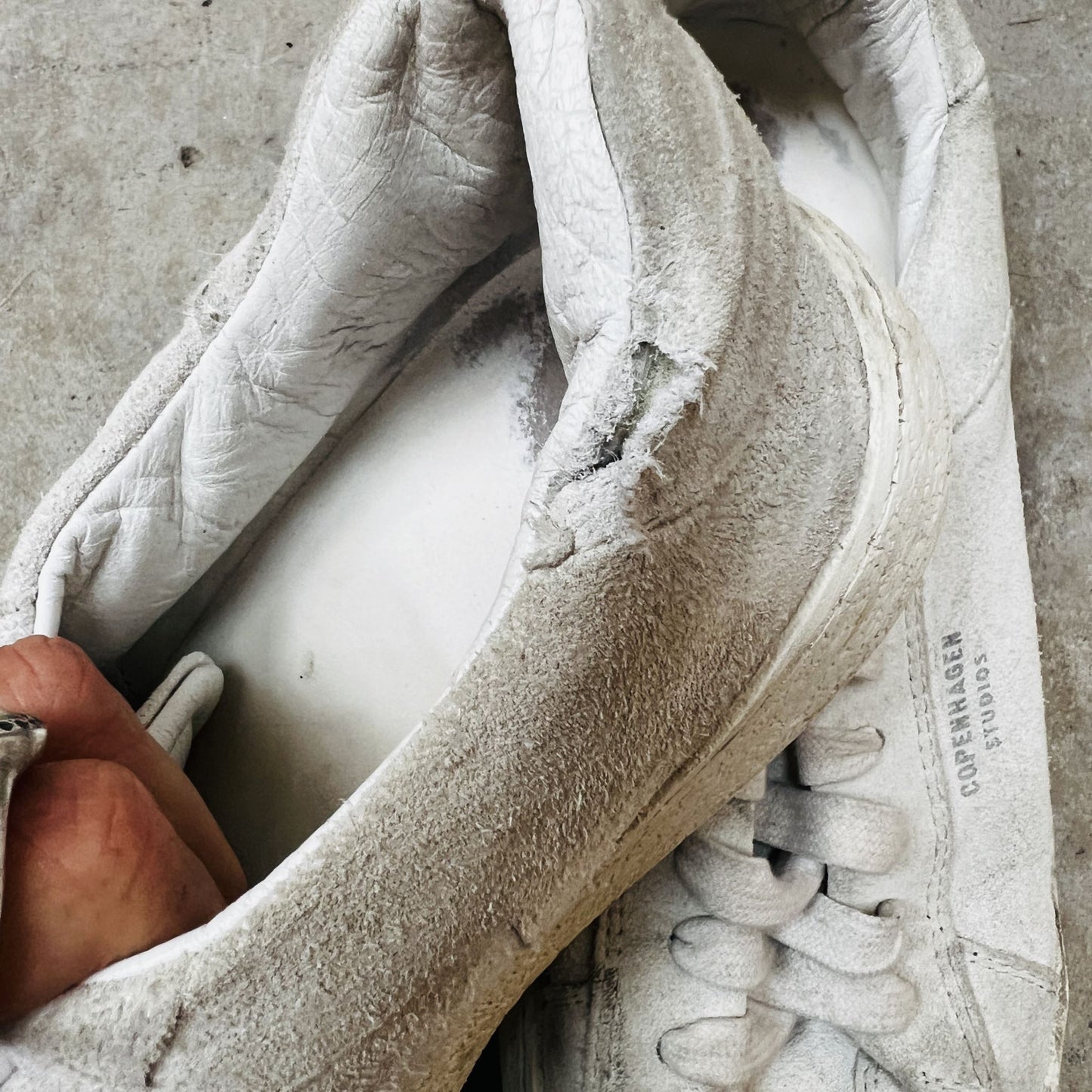 COPENHAGEN STUDIO / CPH157 in white suede / 41 / $320rrp (3850103094194721080)