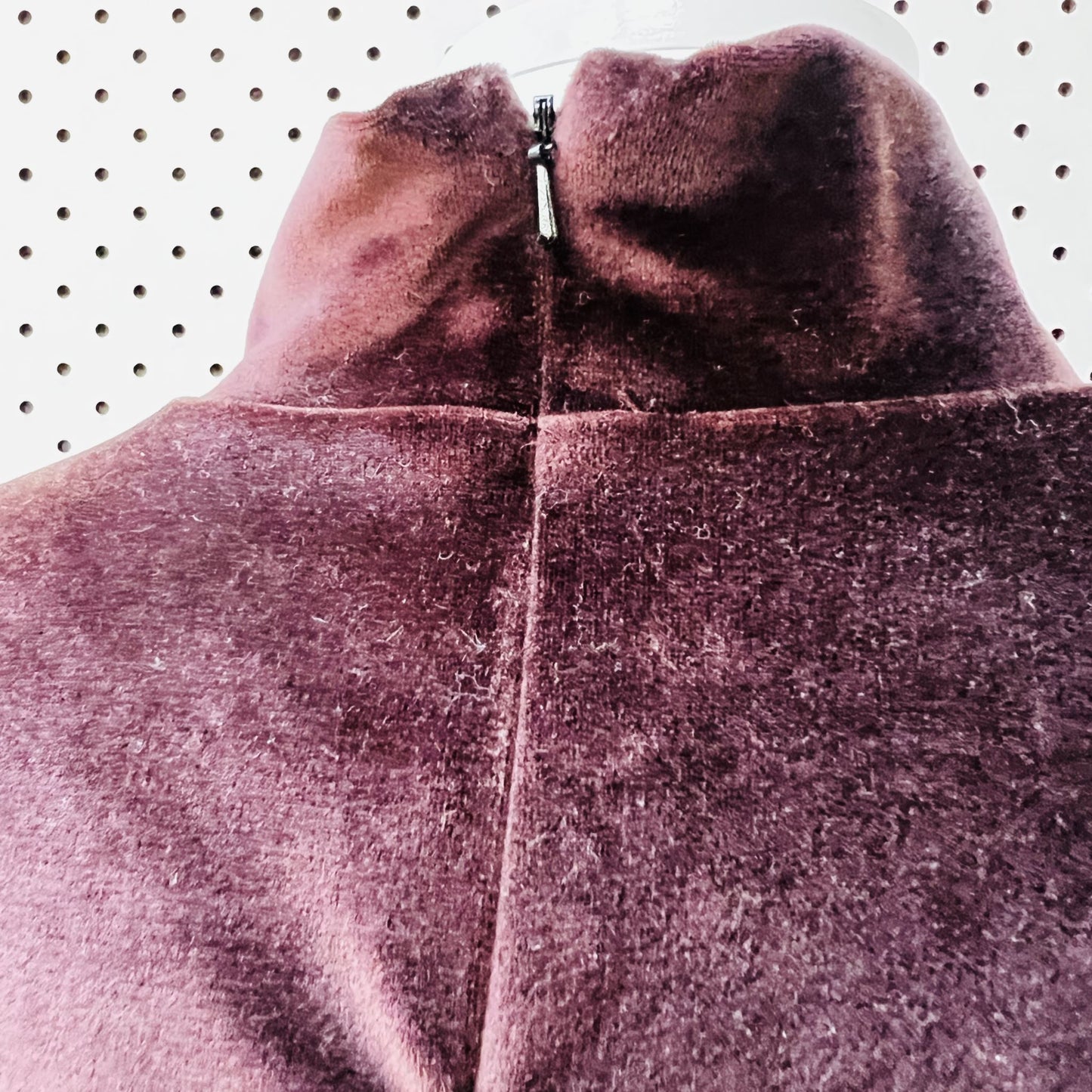 nz vintage / WILD WAHINE / brown velvet high neck jumper / m (3851248131135948685)