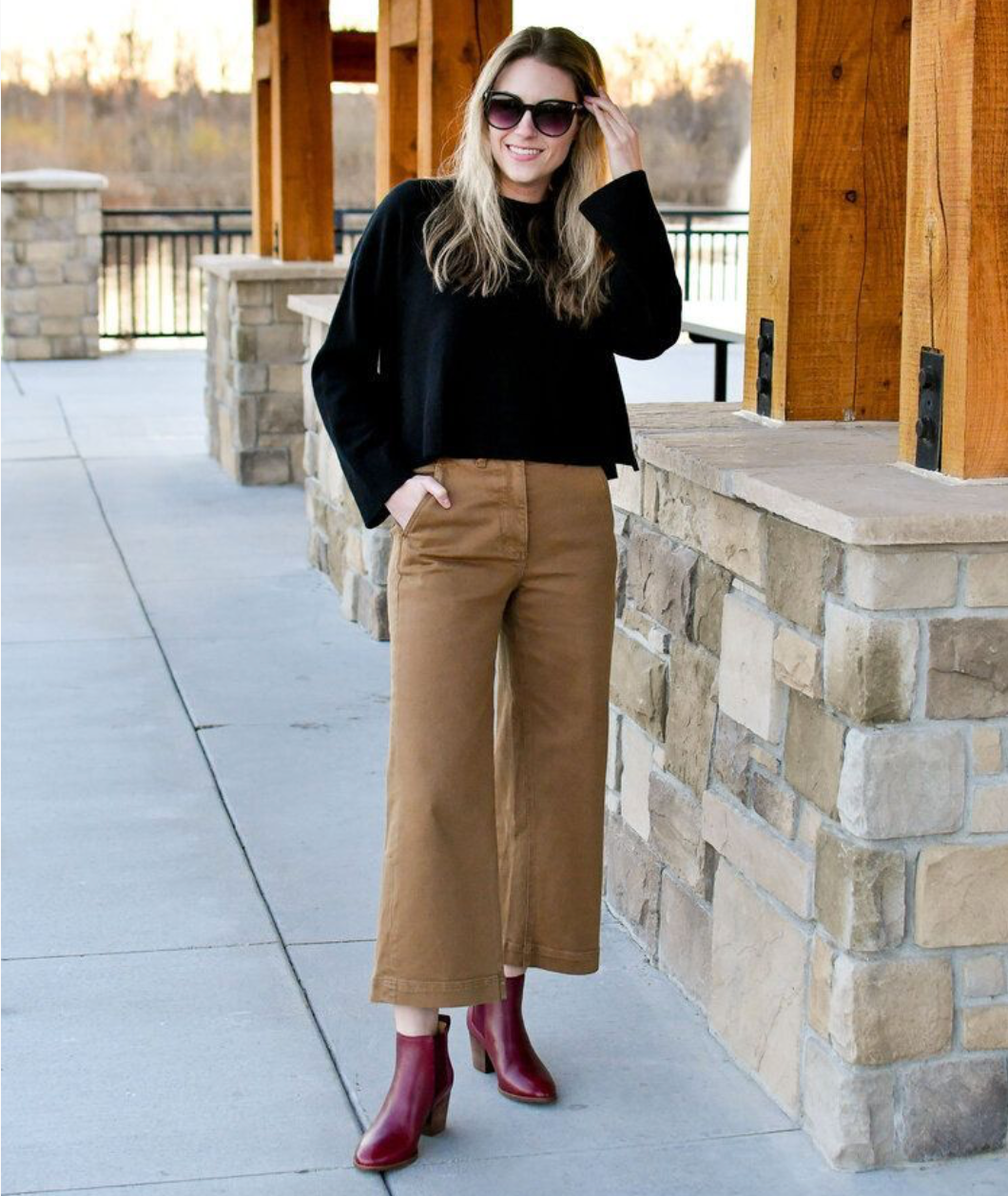 nz vintage / DOT COM / 90s wide legged cropped pants in wool tweed / s/m (3853072662927556395)