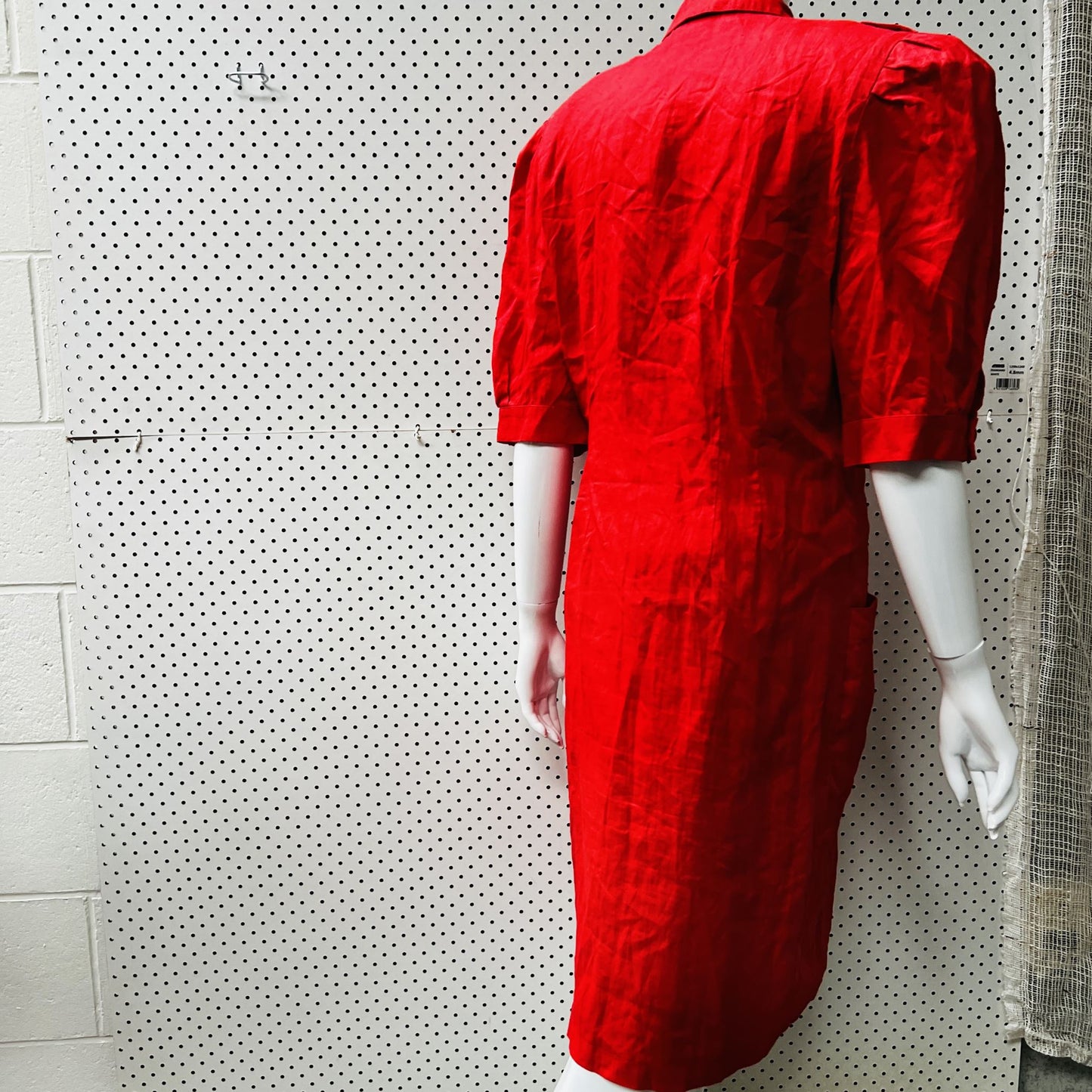 1980s / nz vintage / 'gloss' bright red linen 1980s dress / s/m (3858051583323165482)