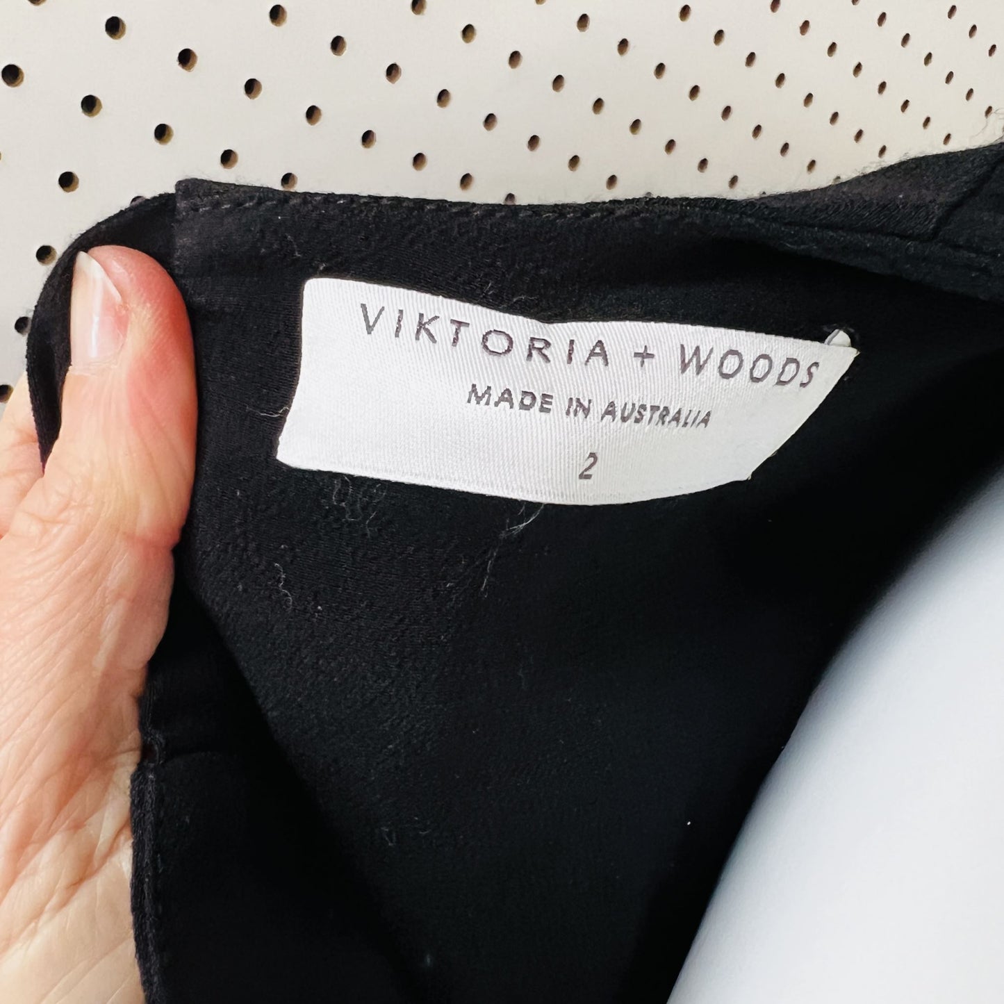 VIKTORIA + WOODS / black top / 2 (3858183119154365970)