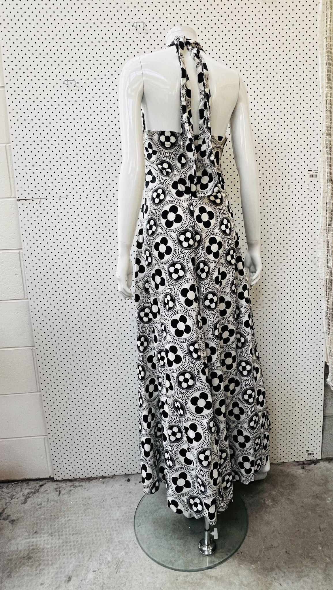 handmade / vintage / 1960s brightly patterned halter dress / s (3860574808800764417)