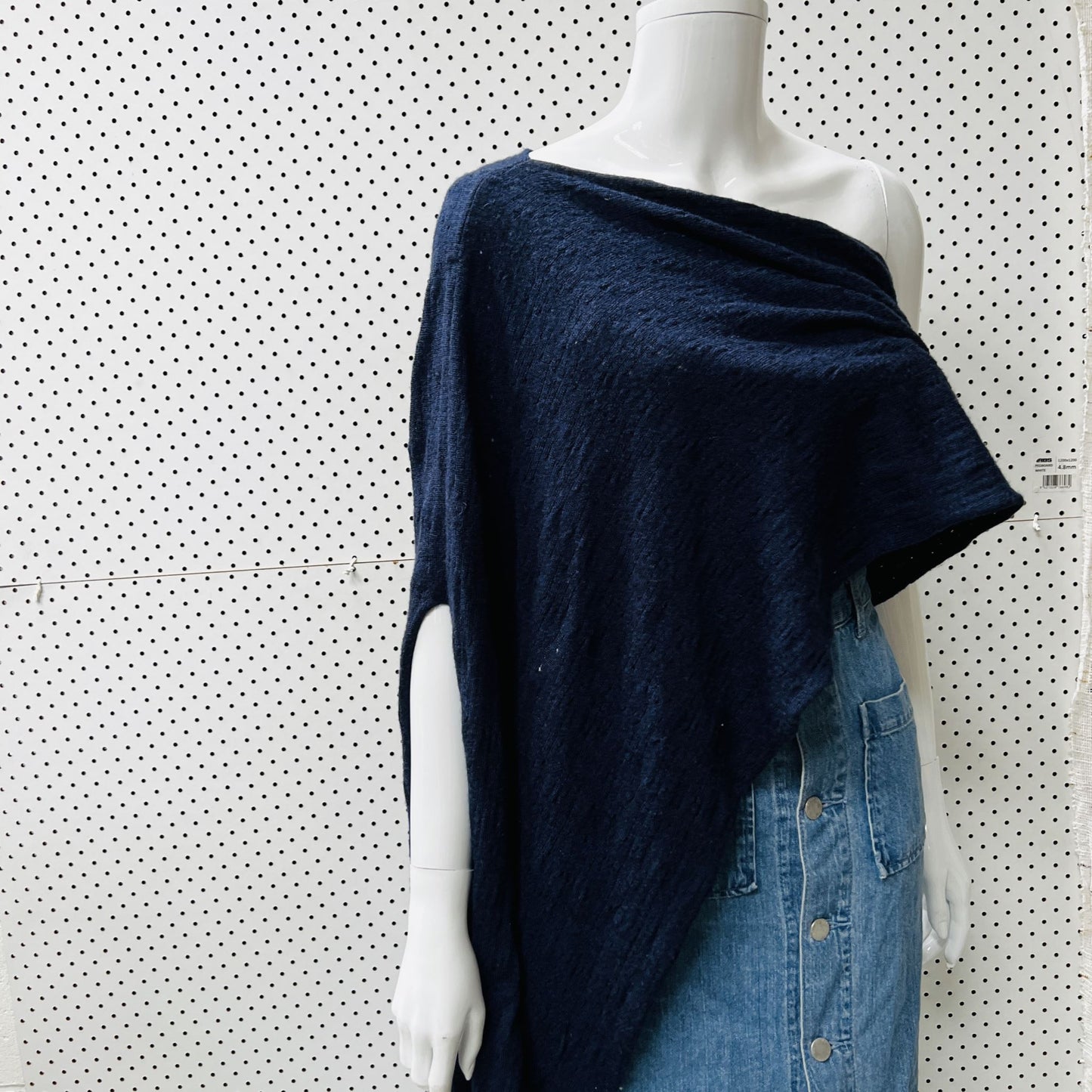 UNTOUCHED WORLD / wool wrap / poncho / scarf (3862307124772807354)