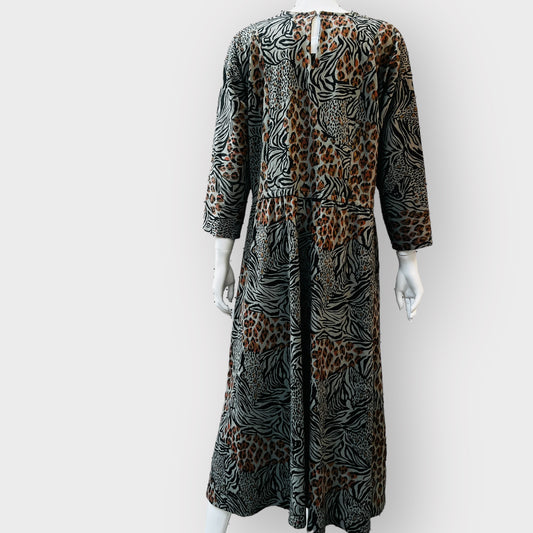 1980s nz vintage / stunning dress in heavy cotton / m (3862762267561437240)