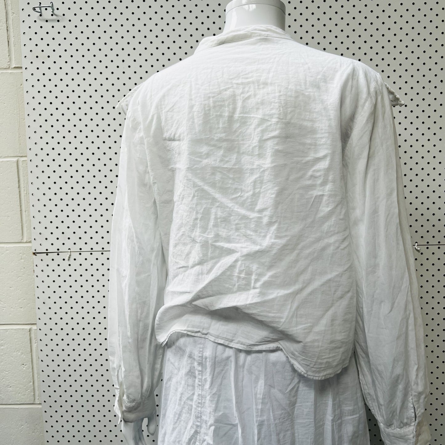 ZARA / white cotton ruffled blouse / m (3862979458470414129)