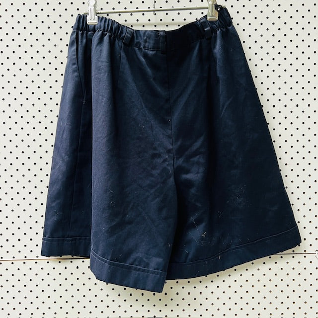 ST MARGARETS COLLEGE / barbara lee tailored shorts / 14 (3868173224897869696)