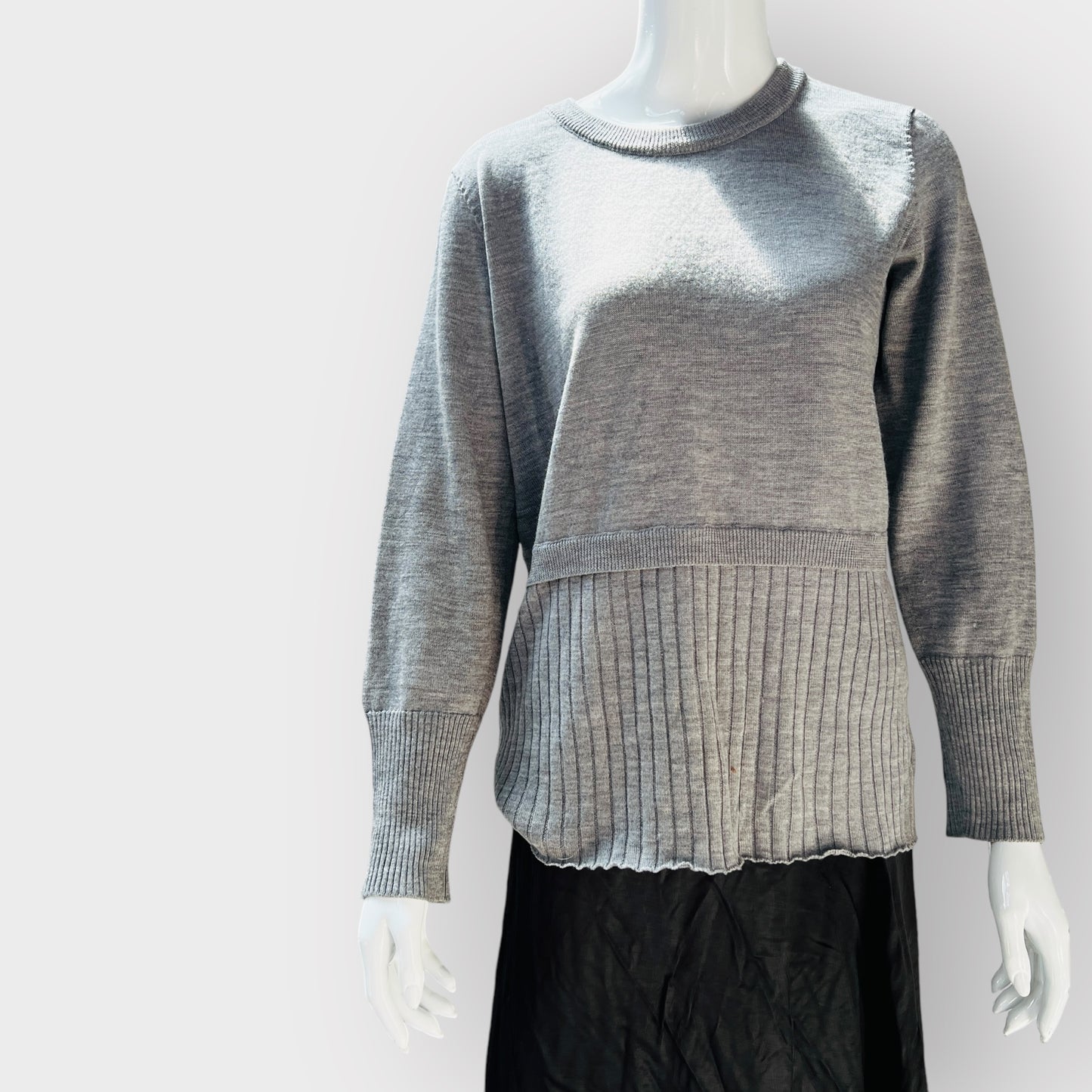 STANDARD ISSUE / merino jumper / L / made in nz Tops & shirts