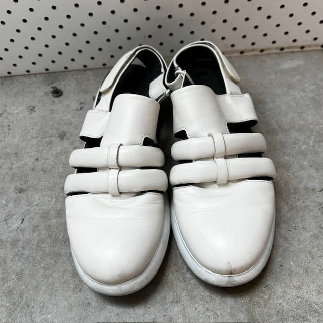 camper / capsula / 39 (3871810381076676757)