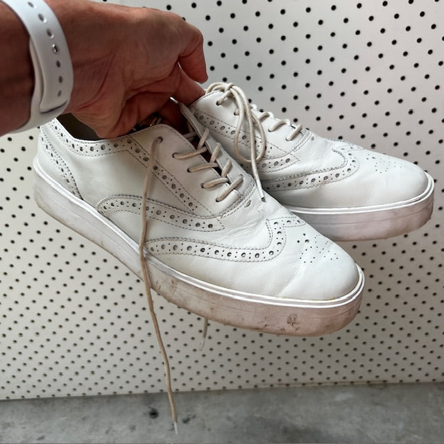 clarks leather brogues / 42 (3871810402989689810)