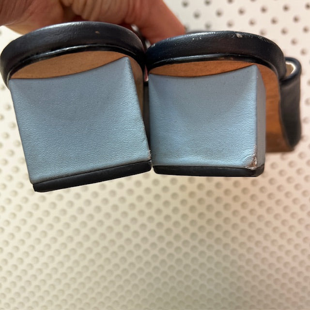 ALPHA 60 / black and white mules / size 39 (3871810446635822000)