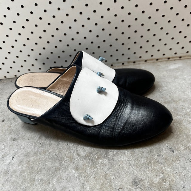 ALPHA 60 / black and white mules / size 39 (3871810460368609913)