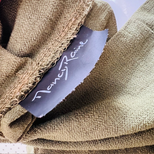 NANCY RAINE / green shaped linen top / L (3873597756489507256)