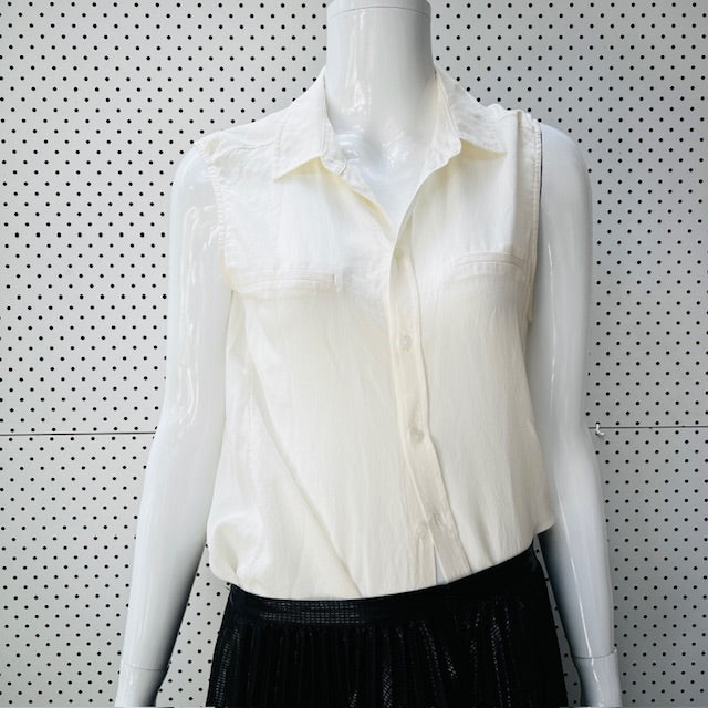 DAVID LAWRENCE / cream silk sleeveless button down / 10 Tops & shirts