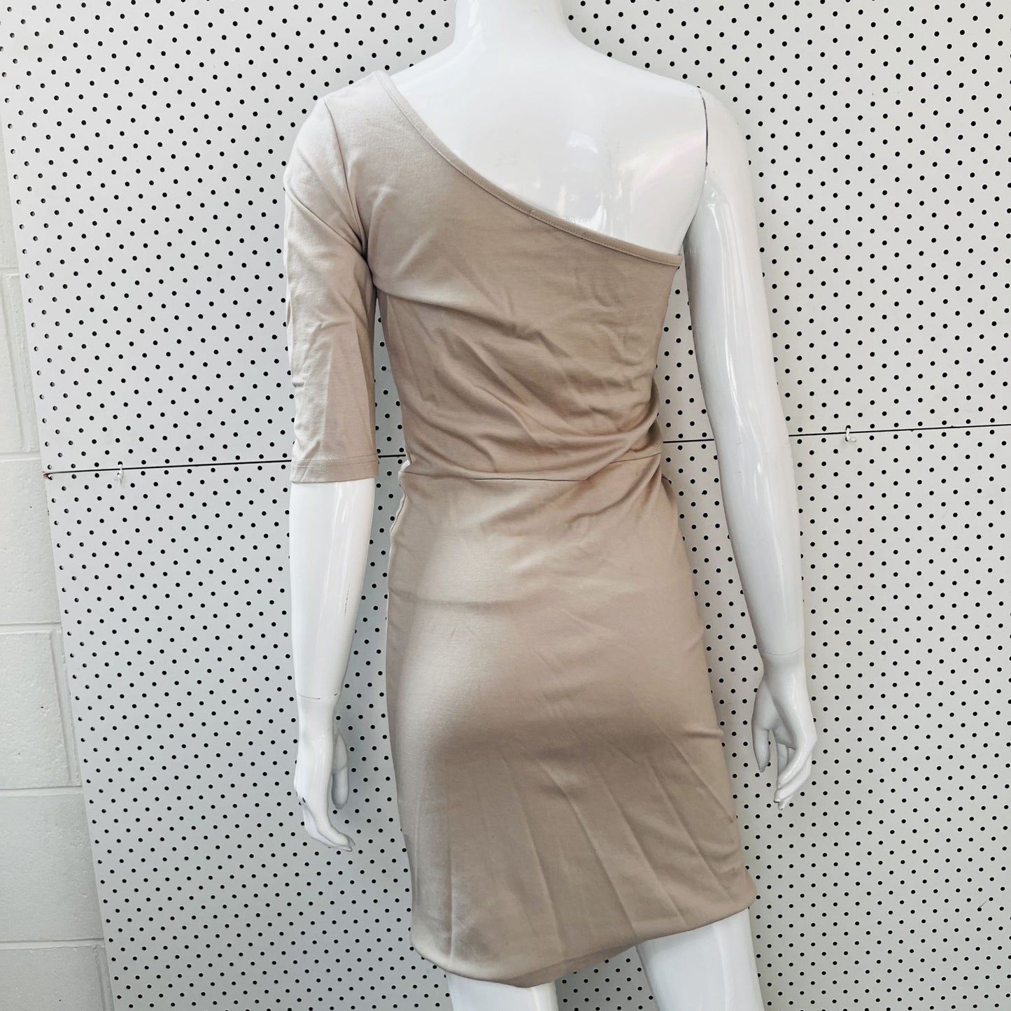 00s nz vintage / JULIETTE HOGAN / nude off shoulder fitted dress / 10 (3876031134934502312)