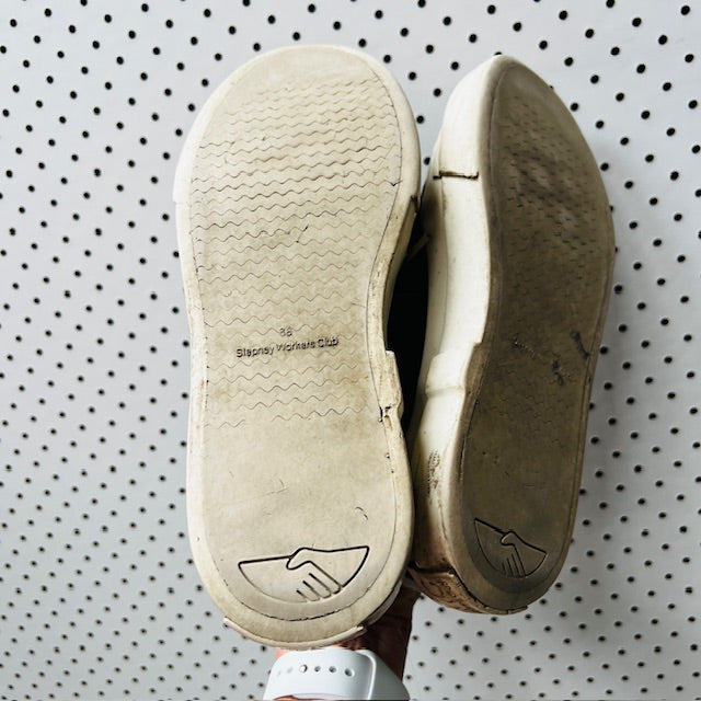 STEPNEY WORKERS CLUB / varden canvas / 38 / $200rrp (3876549468262738389)