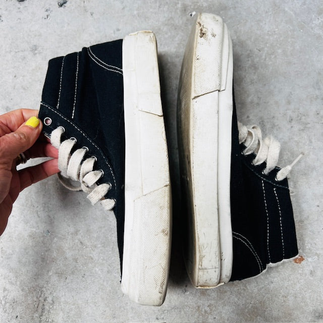 STEPNEY WORKERS CLUB / varden canvas / 38 / $200rrp (3876549471471669843)