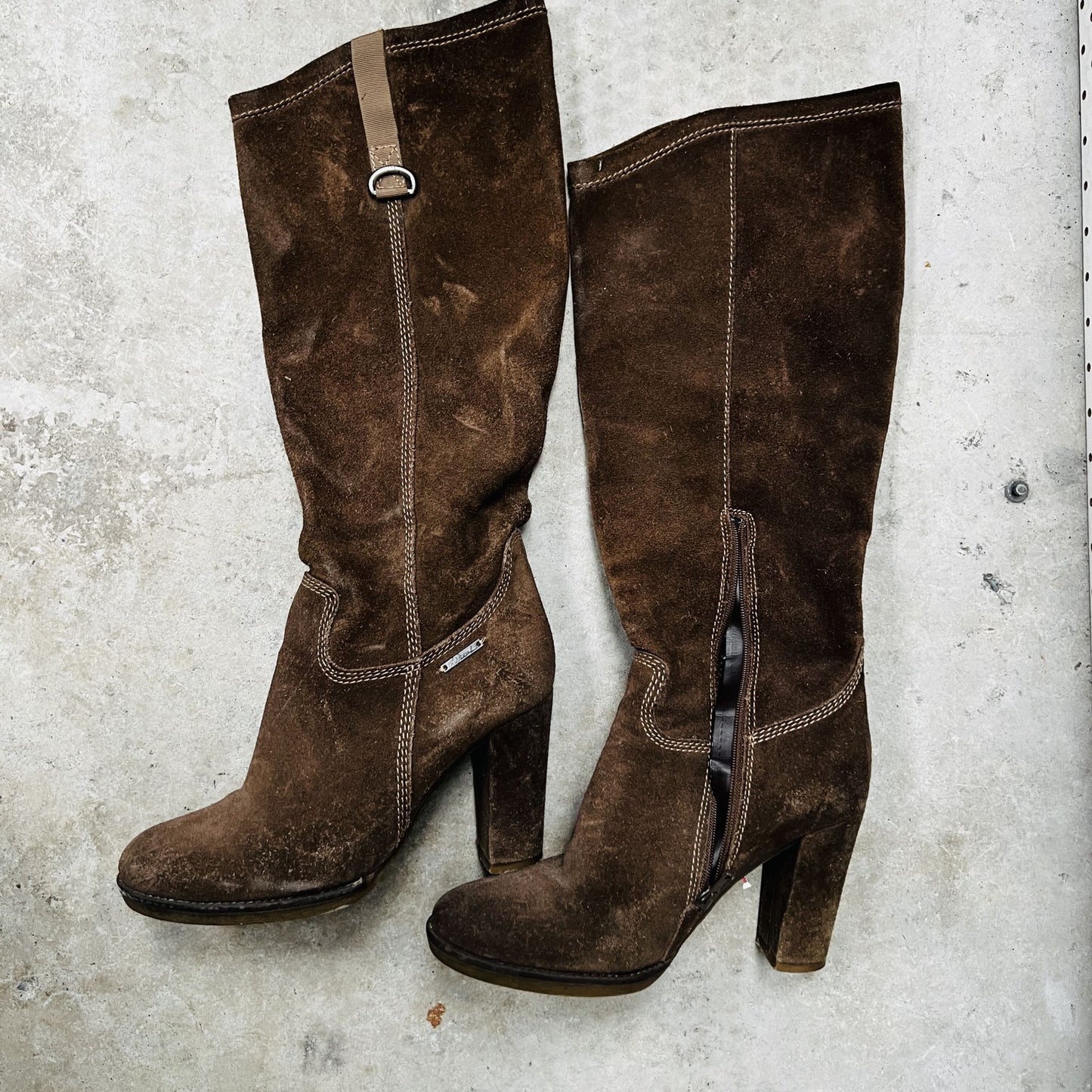 DIESEL / brown suede leather boots / 38 (3876565890354277416)