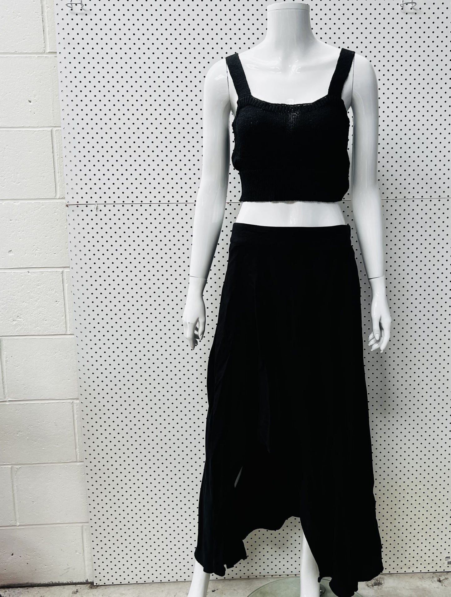 SABA / linen crop / s (3877946219143893621)