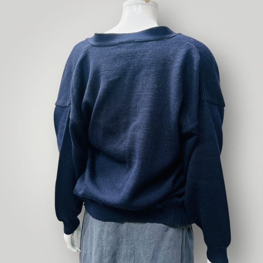 1980s nz vintage / PEPPERTREE / pure wool cardigan in navy / brass buttons / s (3879066936829964707)