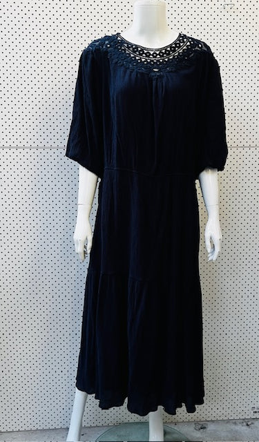 WITCHERY / textured lace detail dress / 18 (3879843785029166956)