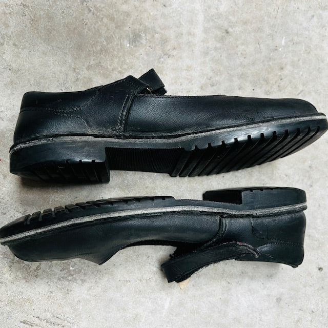 vintage MCKINLEYS / mary janes in black leather / 39 (3881400991818557866)