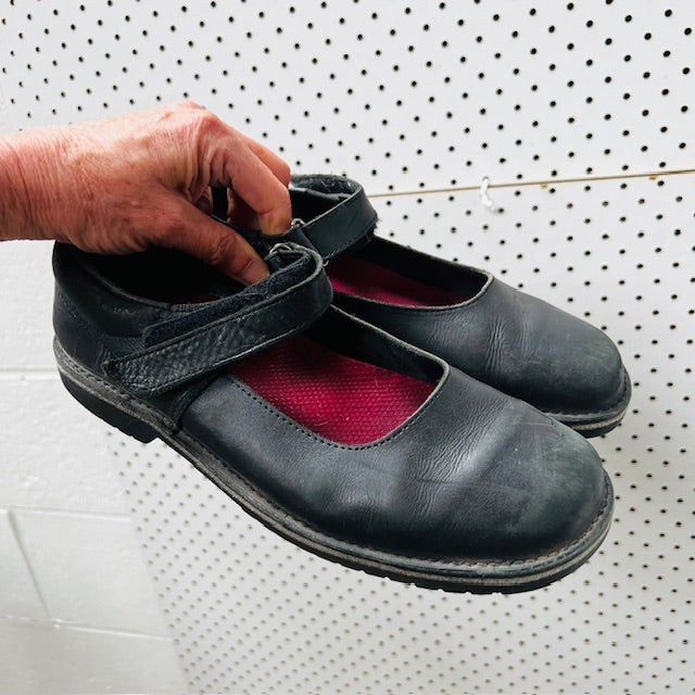 vintage MCKINLEYS / mary janes in black leather / 39 (3881401004620096461)