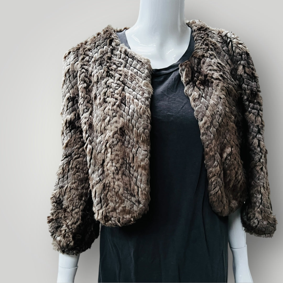 FOREVER NEW / faux fur cropped jacket / s (3881652137038547758)