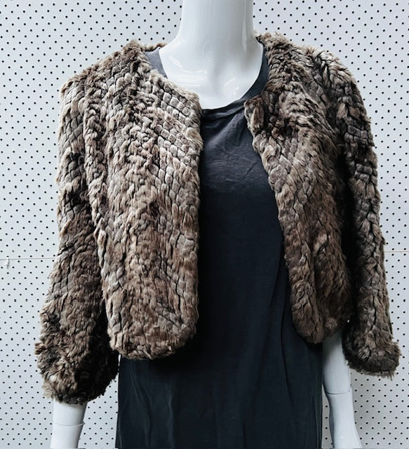 FOREVER NEW / faux fur cropped jacket / s (3881656553073505246)