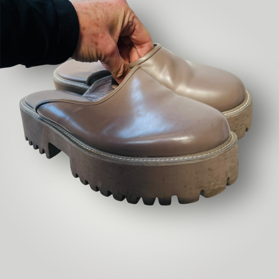 ALIAS MAE / quin platform mules / 39 Shoes