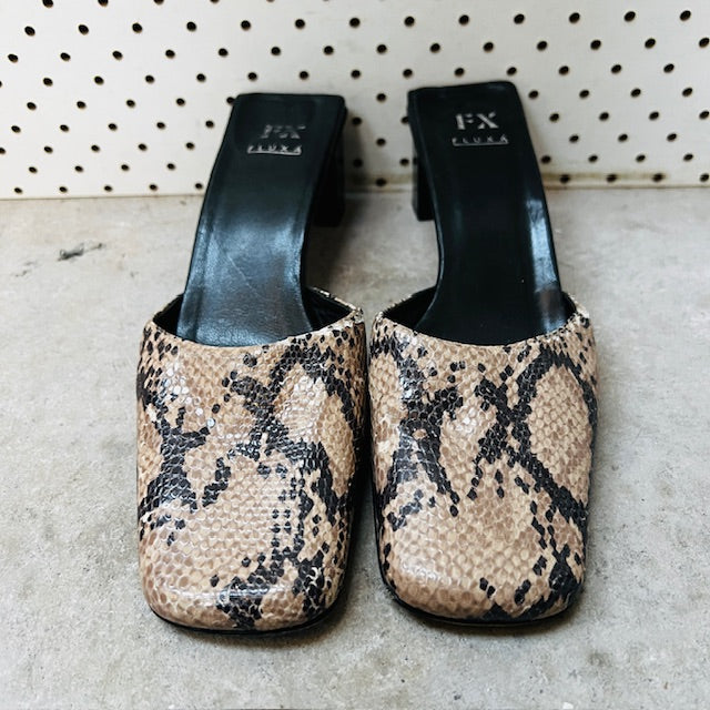 2000s spanish vintage / FX FLUXA / snakeskin mules / 38 (3883479618140856912)