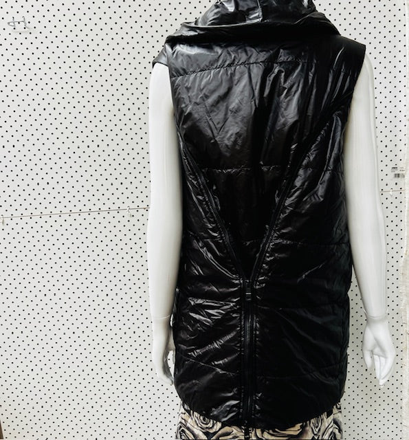 VERGE / tate vest / $280rrp (3883918136511878398)