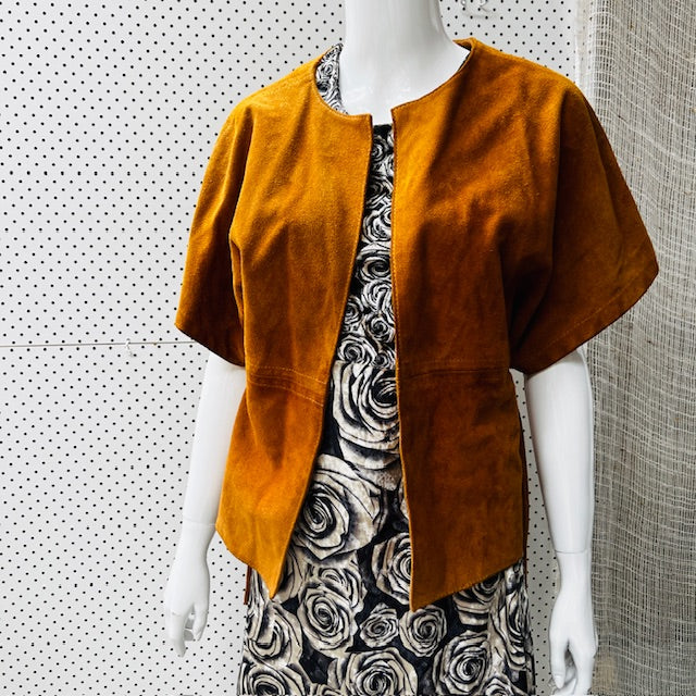 short sleeved / leather jacket / s/m (3883996281326507654)