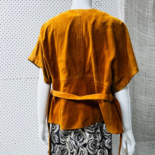 short sleeved / leather jacket / s/m (3883996283093639084)