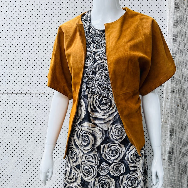 short sleeved / leather jacket / s/m (3883996284605404348)