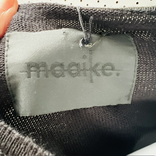 MAAIKE / jail jumper in wool / s / new with tags Tops & shirts