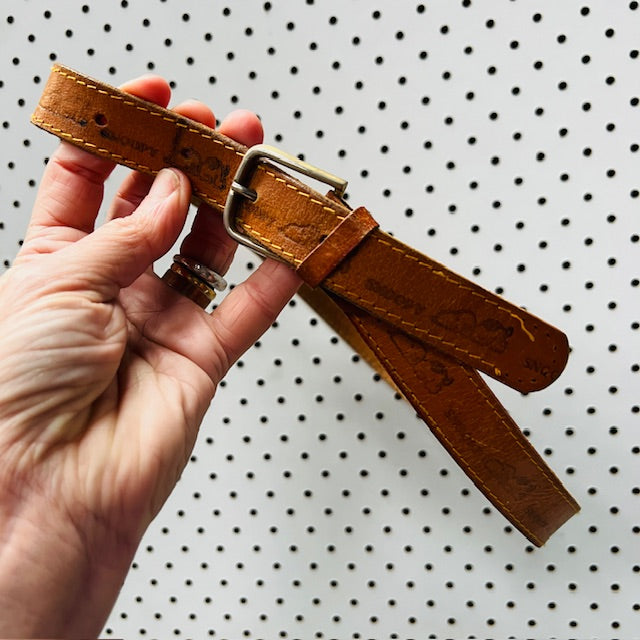 vintage / brown leather belt with snoopy / s (3884591774573407158)