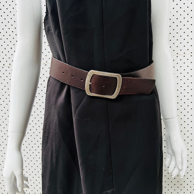 vintage / brown leather belt with silver buckle / s (3884591809153074123)