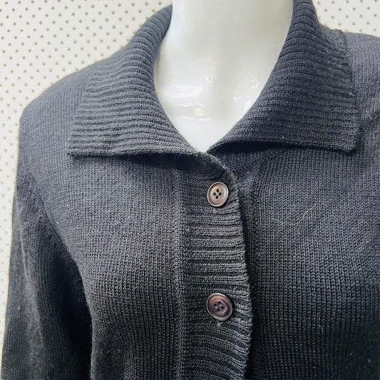 pure wool / collared cardigan in black / S (3885114828637131315)