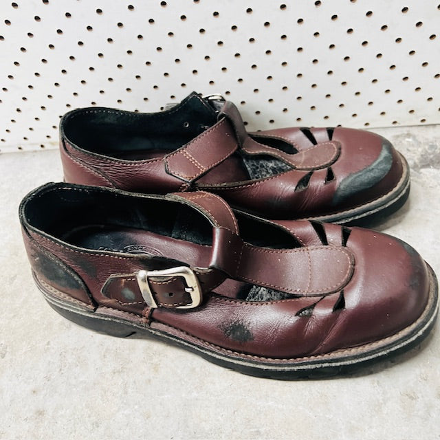 MCKINLEYS / 'kristen' brown leather mary-janes / 39 / made in nz / $180rrp (3885367256605385302)