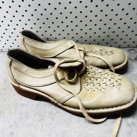 1970s vintage / hush puppies by clarks / 7.5 (3885538249011013257)
