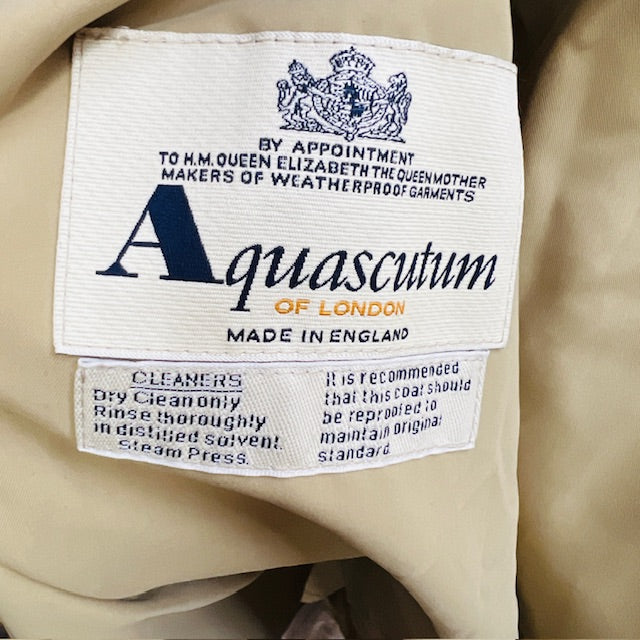 AQUASCUTUM / lightweight trench, packs up into pocket / L / XL (3885633137343477149)