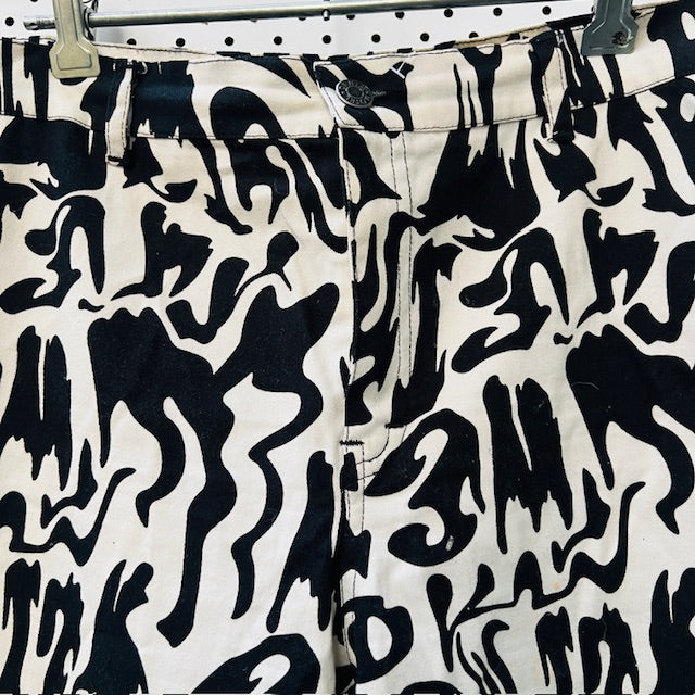 MOTEL ROCKS / Zoven Flare Trouser In Wrapped Gothic Large Black + White / m Jeans, pants & shorts