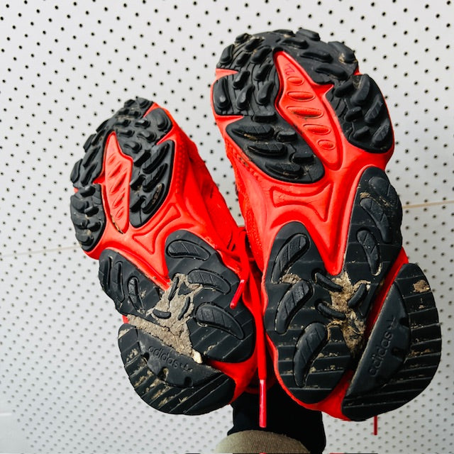 ADIDAS / Ozweego / red / 42.5 (3886395958261680651)