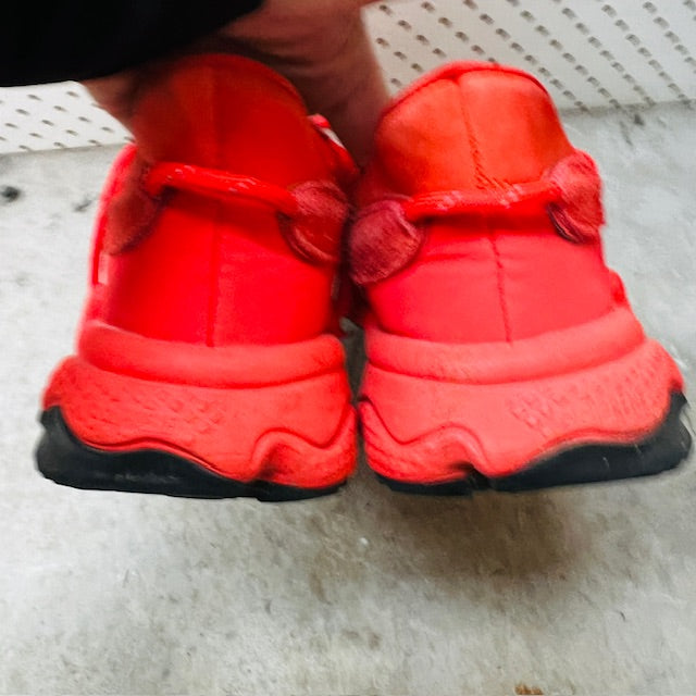 ADIDAS / Ozweego / red / 42.5 (3886395962392063583)