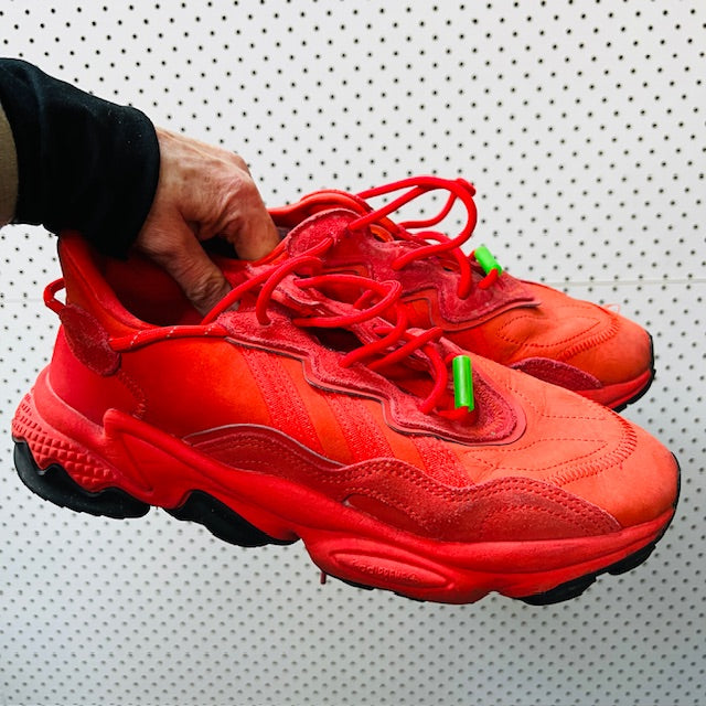 ADIDAS / Ozweego / red / 42.5 (3886395966754174858)