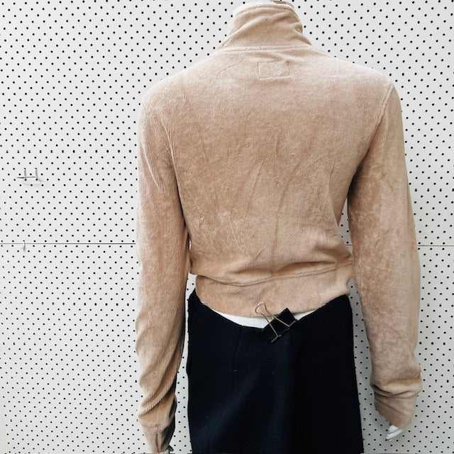 IZZUE / logo-appliqué corduroy top / s (3887024474251020132)